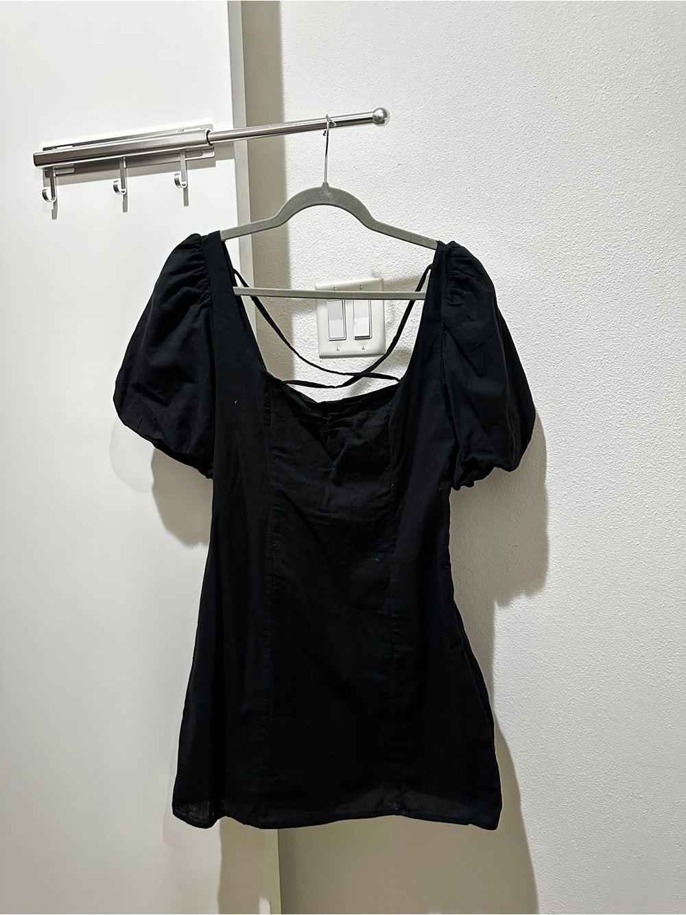 H&M Divided Black Puff Sleeve Open Back Mini Dress 🖤